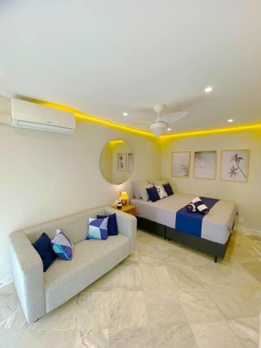 Exclusive Beachfront Penthouse: Private Pool, Amazing View Apartment in Rio de Janeiro