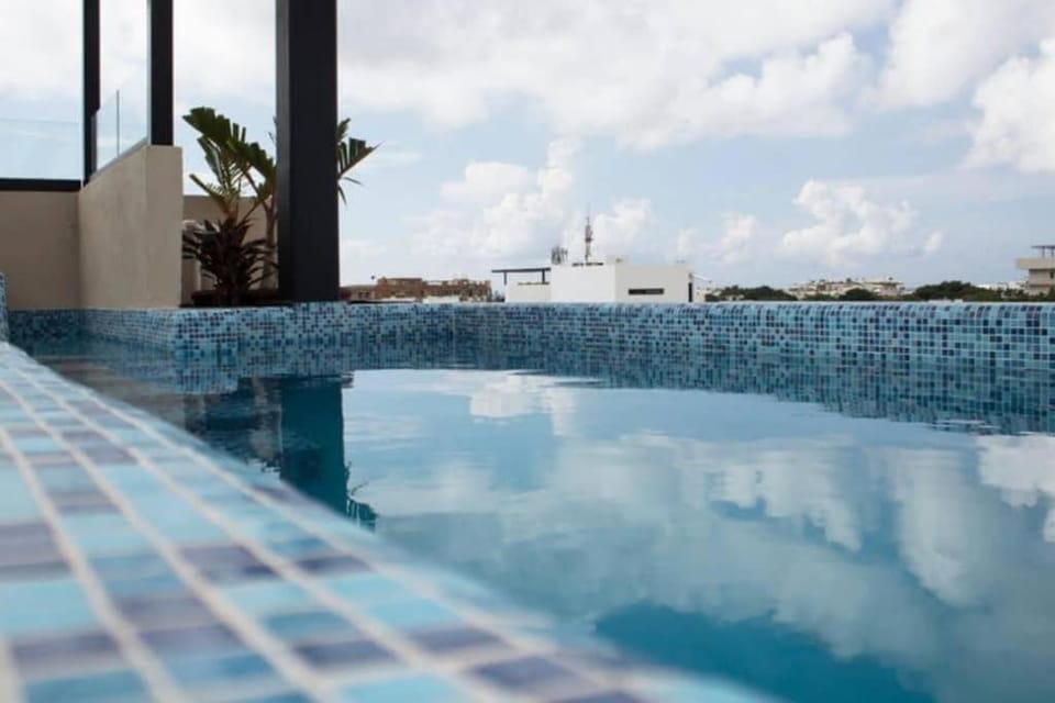 Day, View (from property/room), Balcony/Terrace, Swimming pool, sunbed