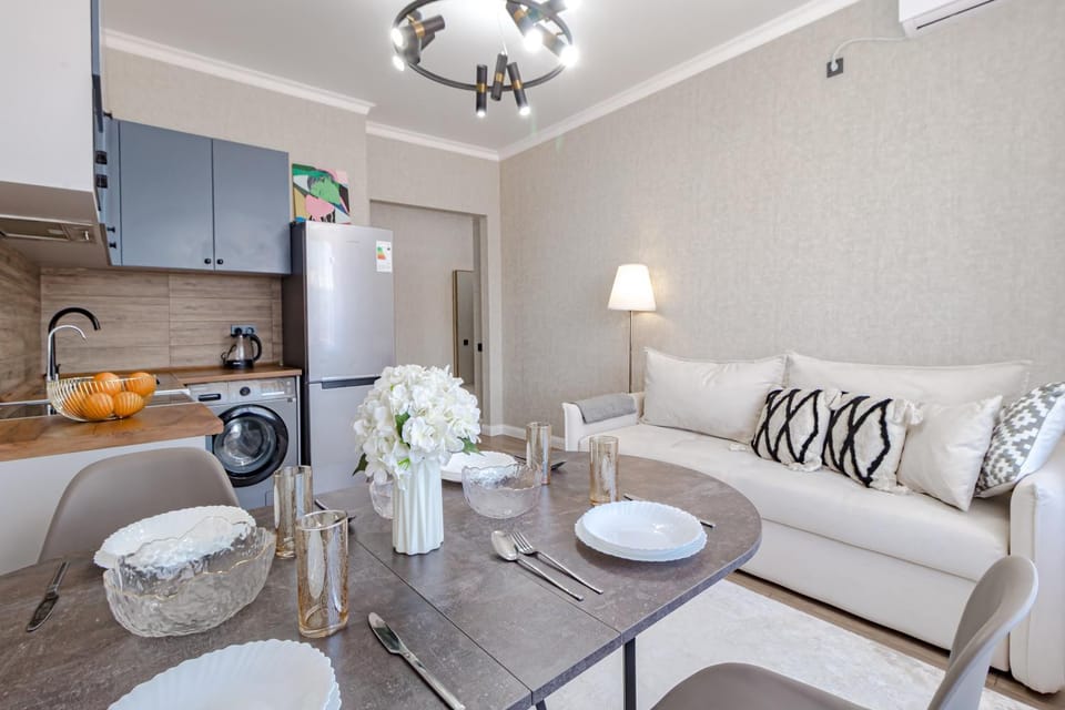 Уютная квартира со свежим ремонтом на левом берегу Apartment in Kazakhstan