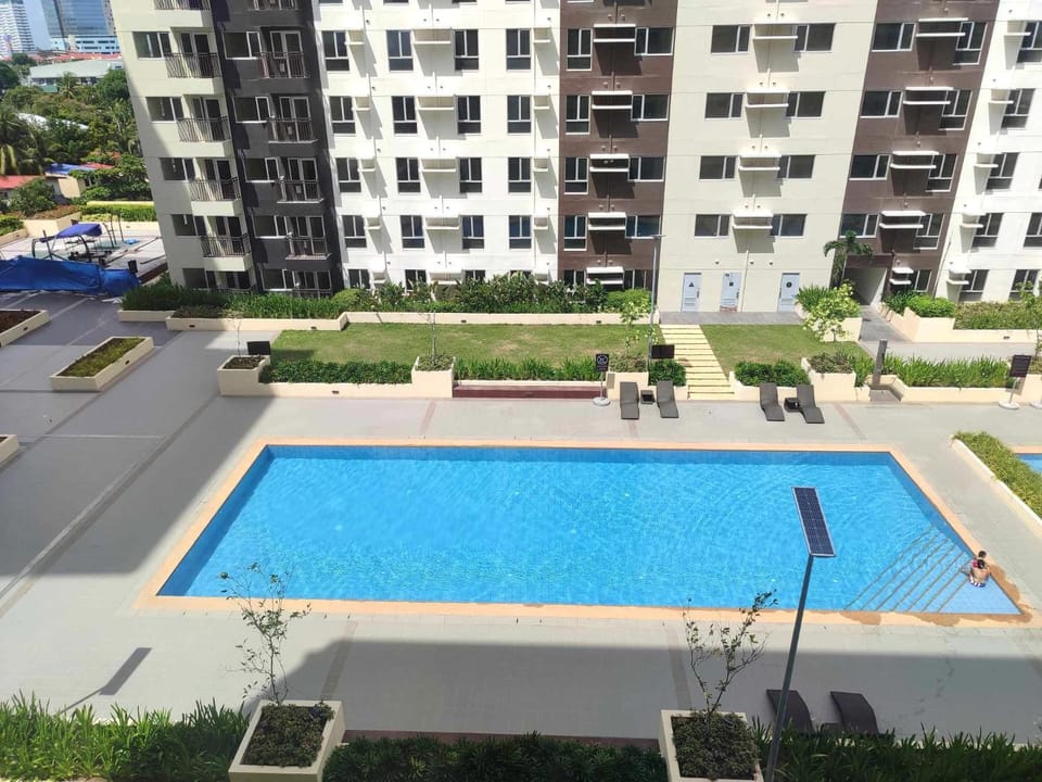 Pool view, Swimming pool