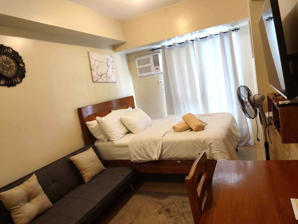 Living room, Seating area, Bedroom