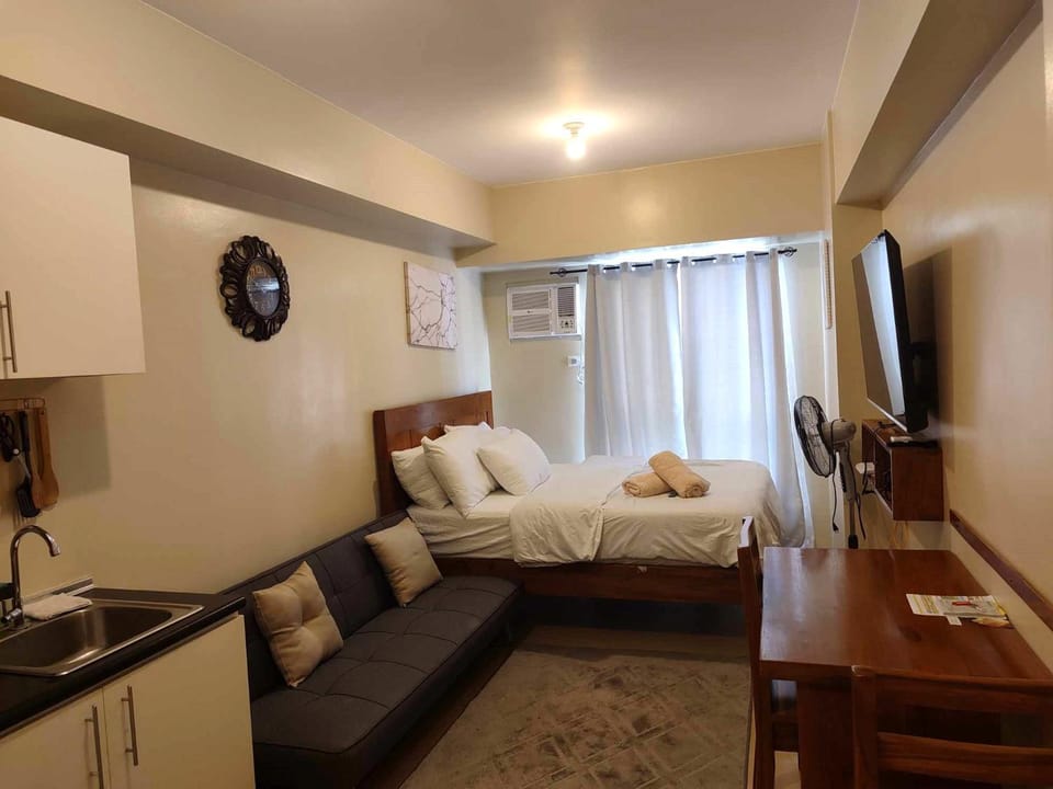 Seating area, Bedroom
