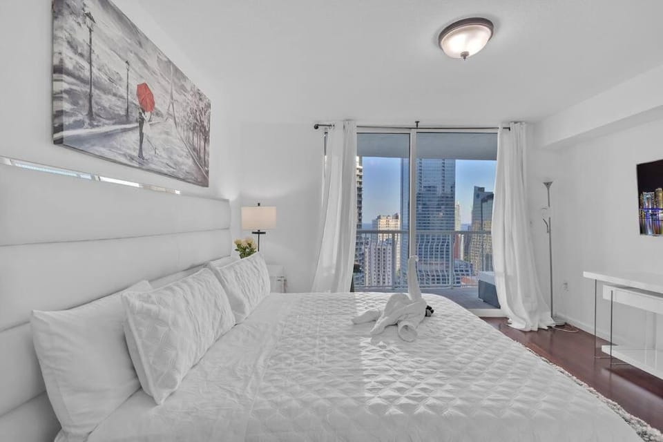Cozy 1Bed 1Bath Overlooking Brickell Skyline Apartment in Brickell