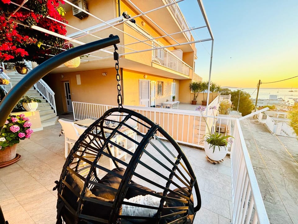 Patio, Balcony/Terrace