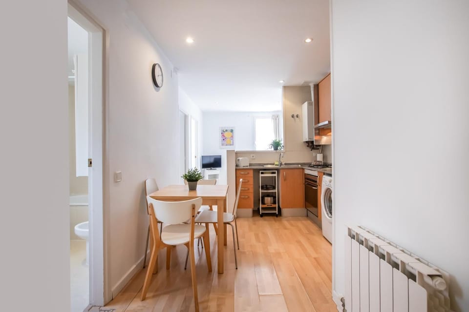 23PTBG1090 - Beautiful 2BR Apartment near Sants Apartment in Barcelona