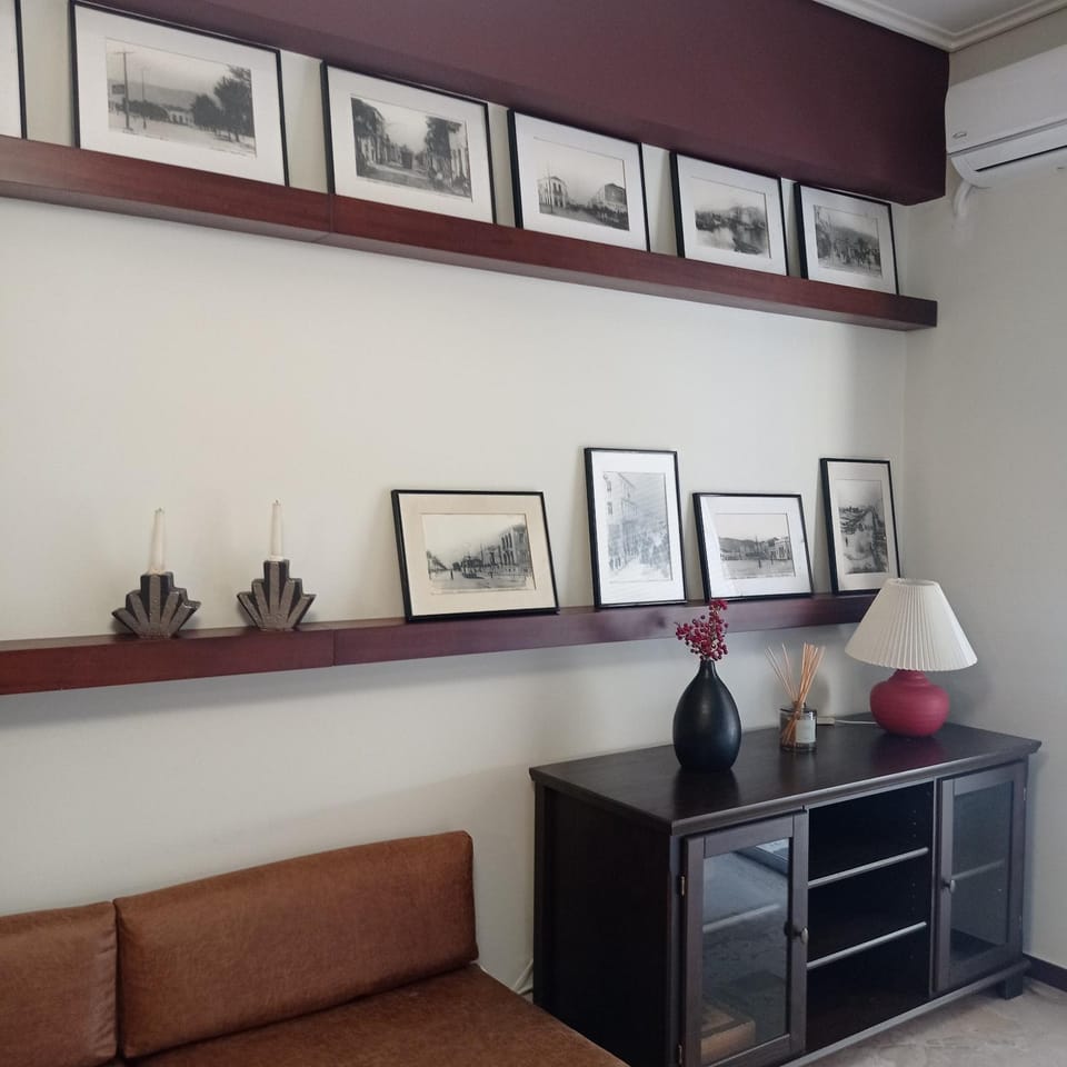 Living room, Decorative detail, Seating area