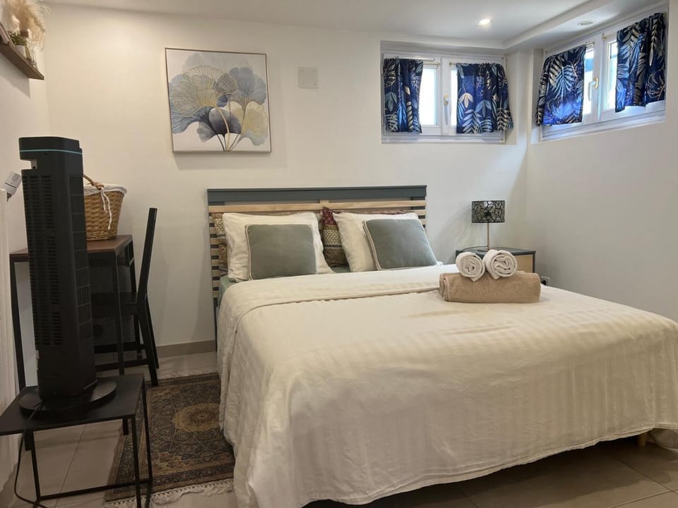 Appart Jardin Lac Casino Enghien Les Bains 15 min Paris Apartment in Île-de-France