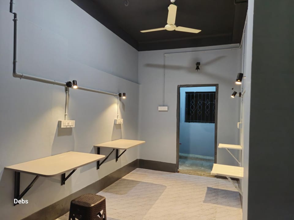 Communal lounge/ TV room, Game Room, Living room, Seating area, Dining area