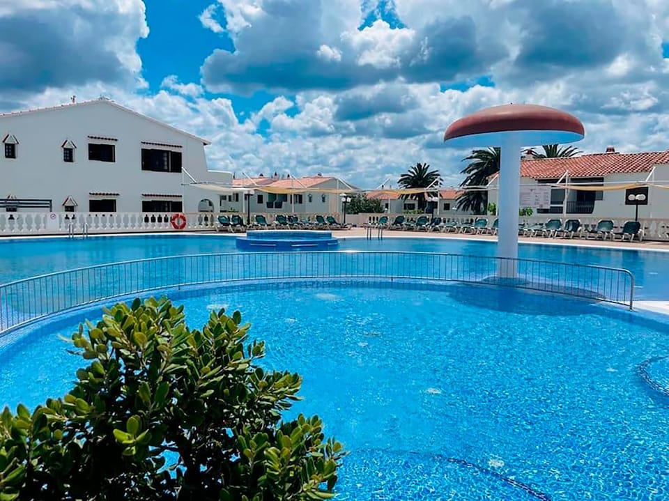 Apartamento Trini en Son Bou, frente al mar, perfecto para vacaciones Apartment in San Jaime Mediterráneo