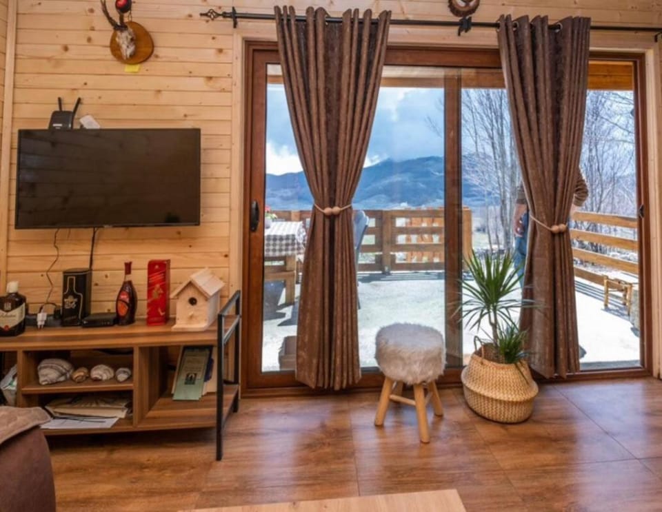 Off-grid house Majstori House in Budva Municipality