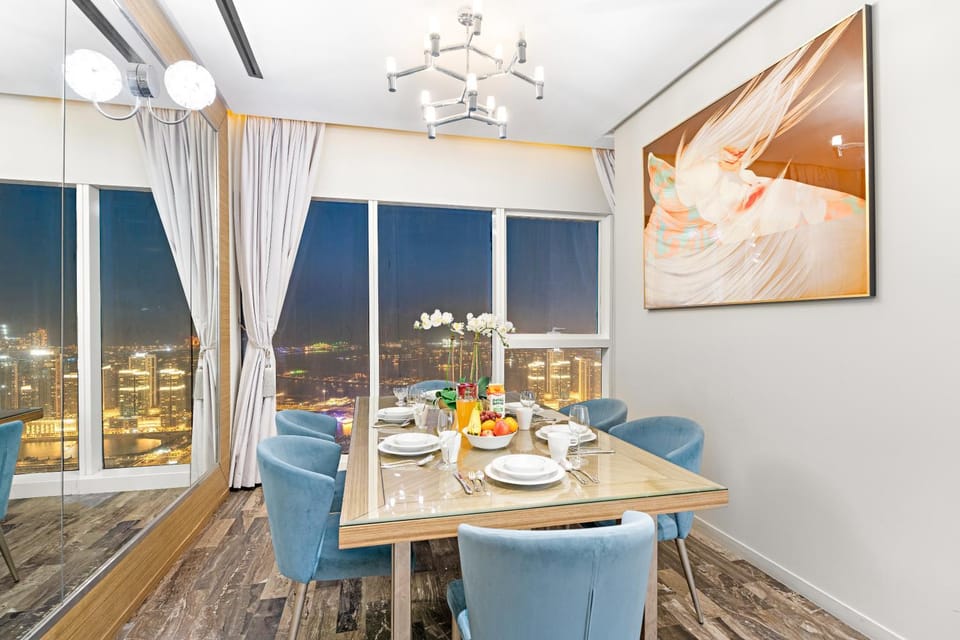 Dubai 2BR Flat, Marina Views, Pool Access, Parking, Walk to Mall Apartment in Dubai