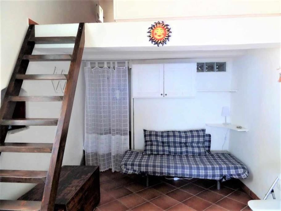 Casa Massimo - tra Malfa e Santa Marina, vista mare House in Sicily