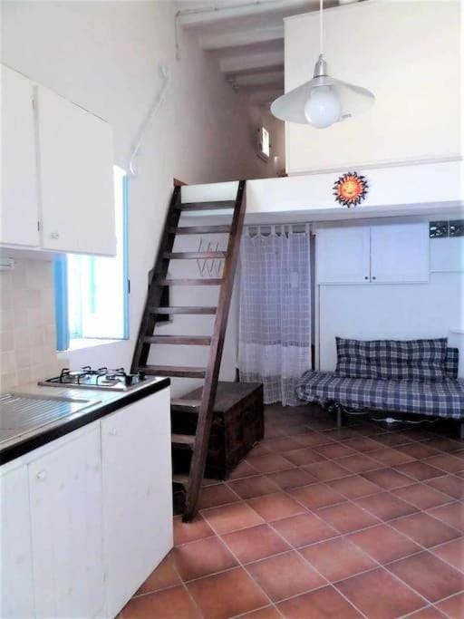 Casa Massimo - tra Malfa e Santa Marina, vista mare House in Sicily