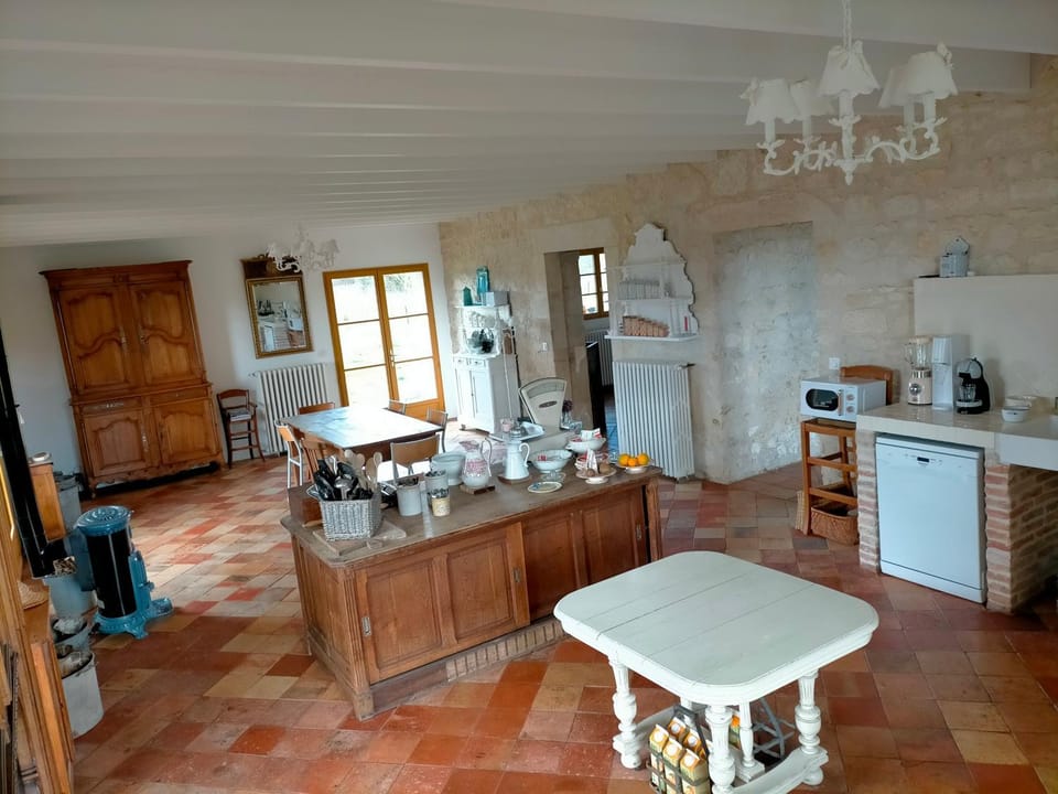 Château Fongiras 11 personnes Médoc House in Nouvelle-Aquitaine