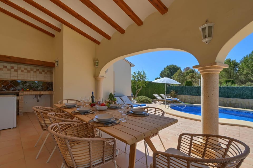 Garden, Other, Dining area, Swimming pool