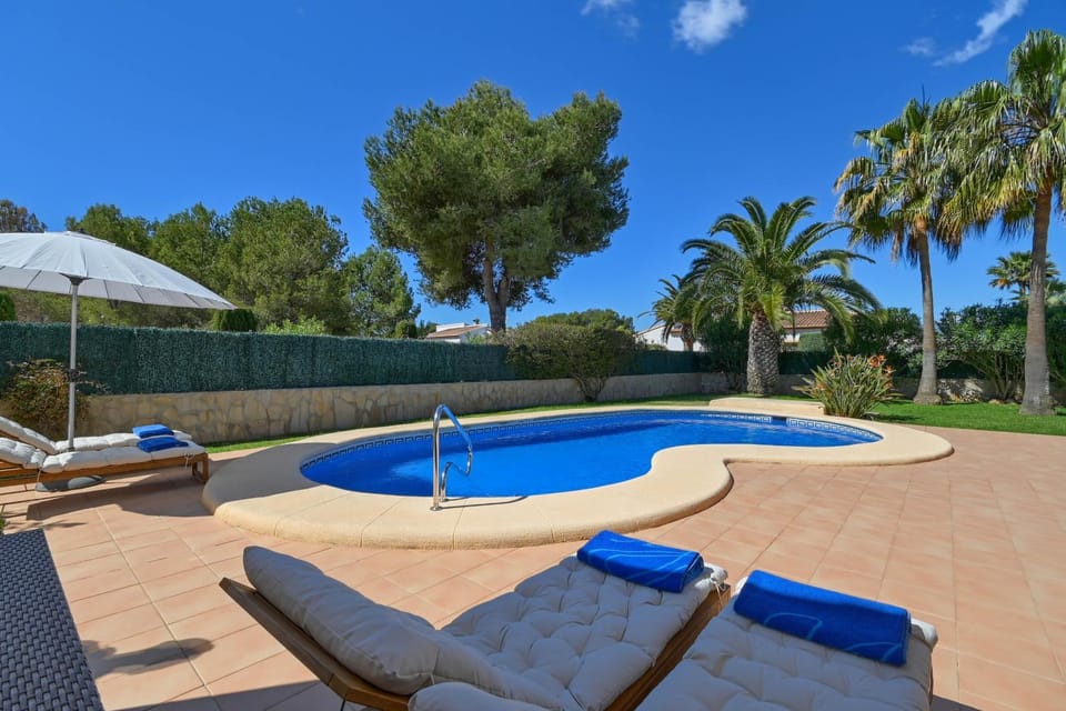 Garden, Solarium, Other, Area and facilities, Swimming pool