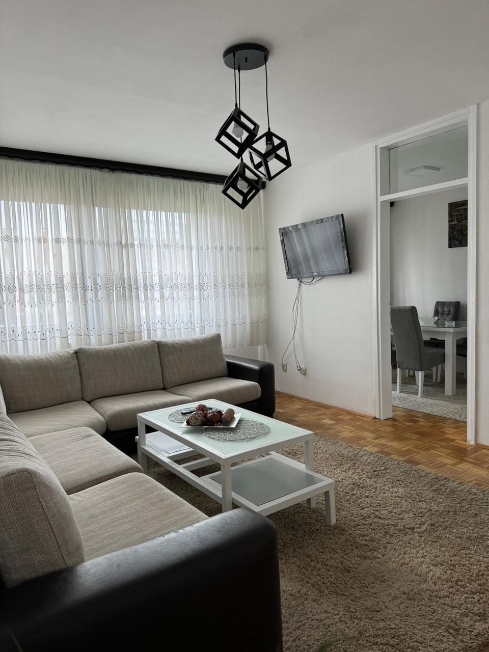 Communal lounge/ TV room, TV and multimedia, Living room, Seating area