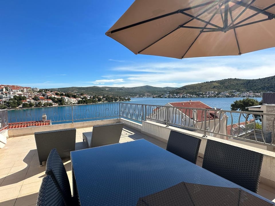 Day, View (from property/room), Balcony/Terrace, Balcony/Terrace, City view, Sea view