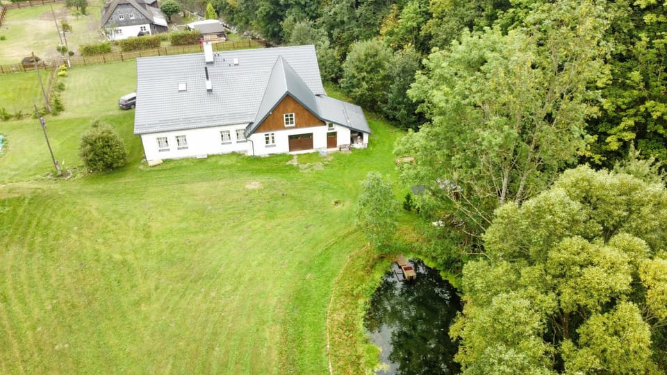Property building, Bird's eye view, Garden