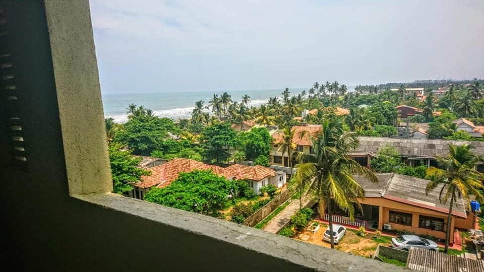 Seaview Apartment in Western Province