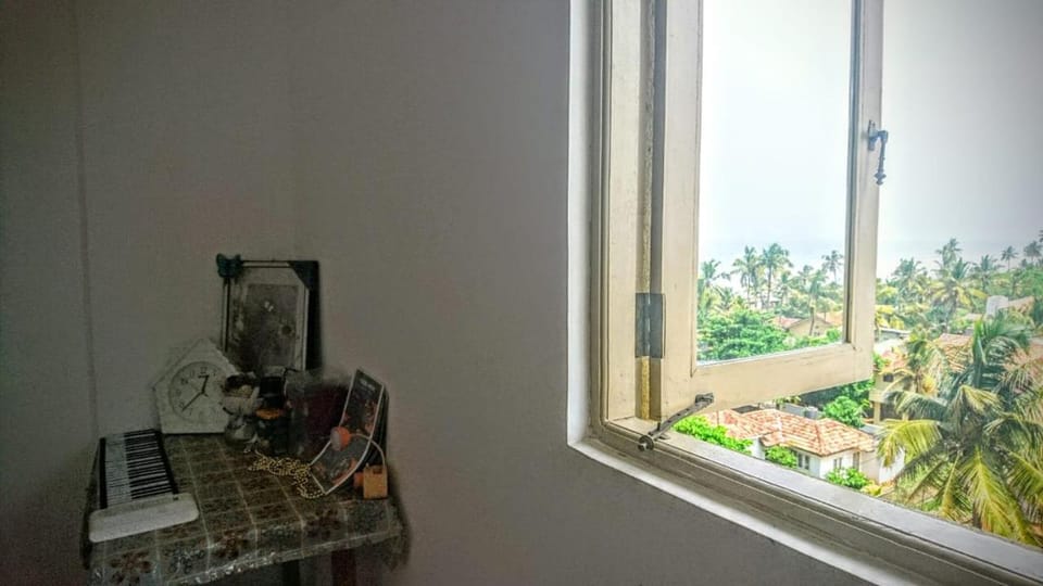 Seaview Apartment in Western Province