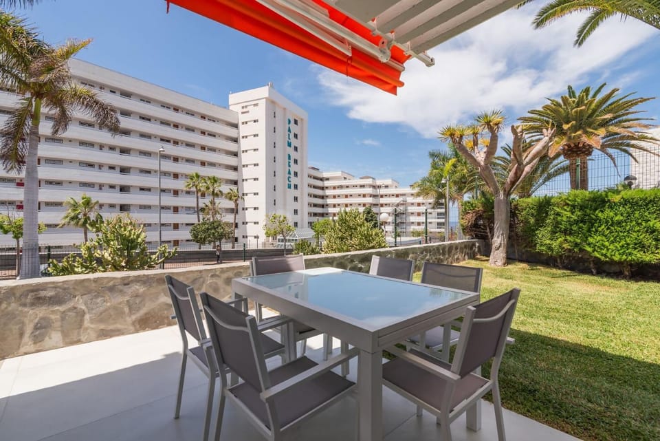 Apartamerica 341. Lujo.Vista Mar Vacation rental in Playa de las Americas