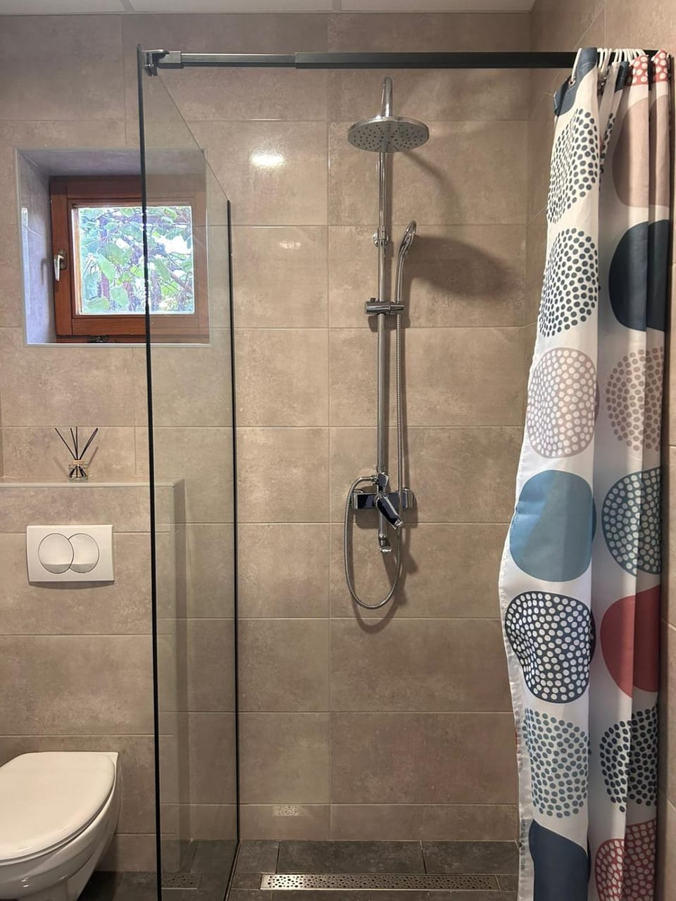 Shower, Toilet, Bathroom