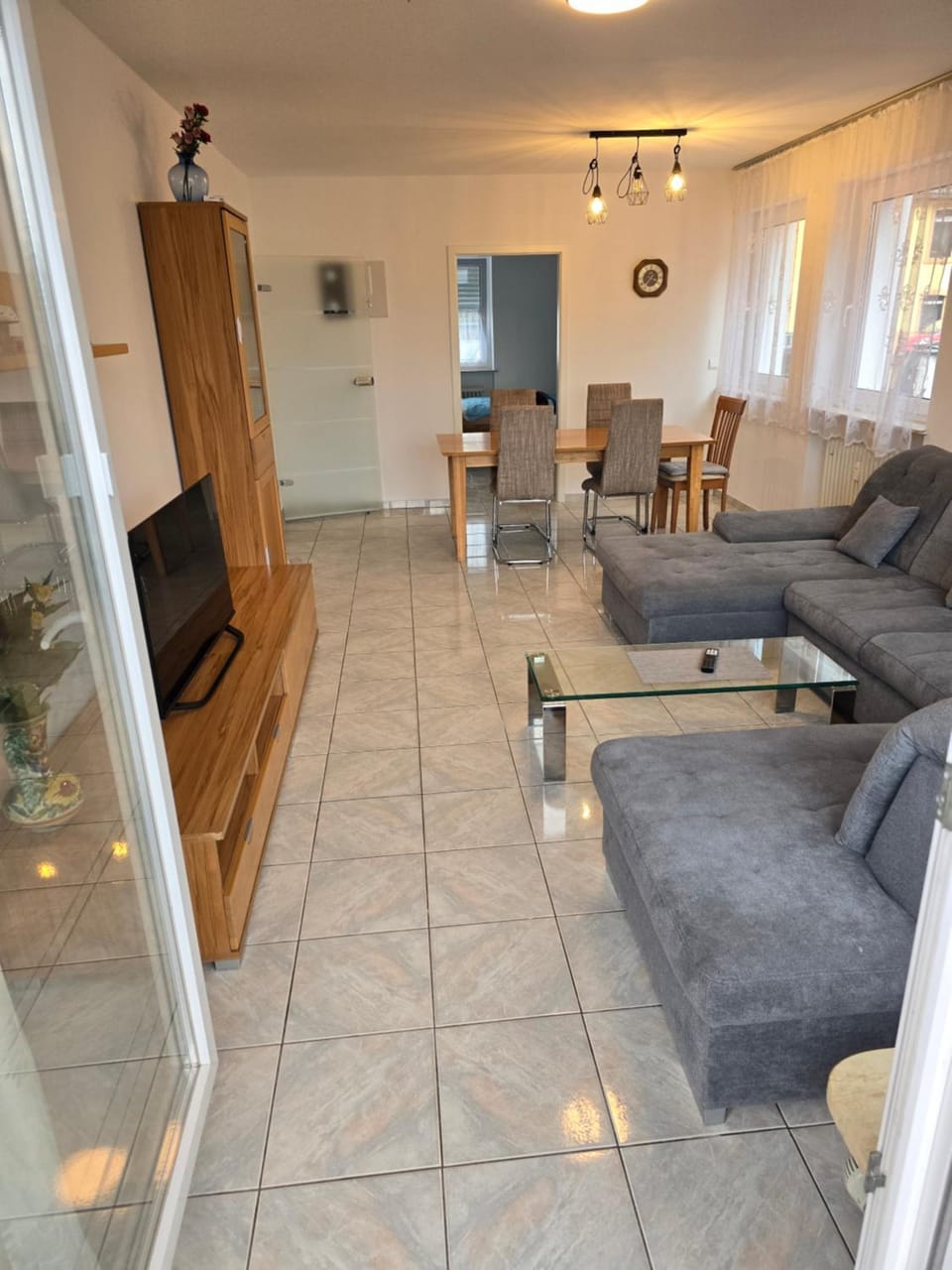 TV and multimedia, Living room, Seating area