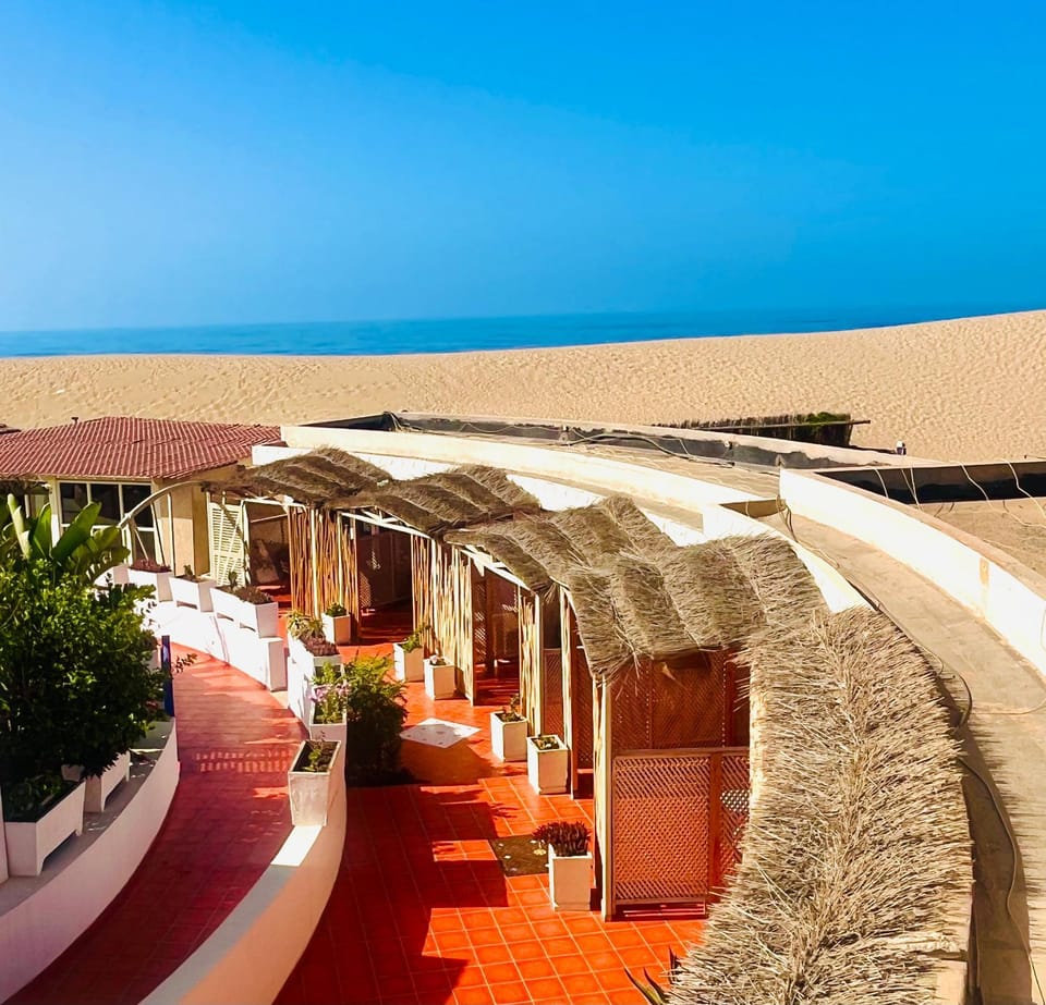 Patio, Day, Natural landscape, Balcony/Terrace