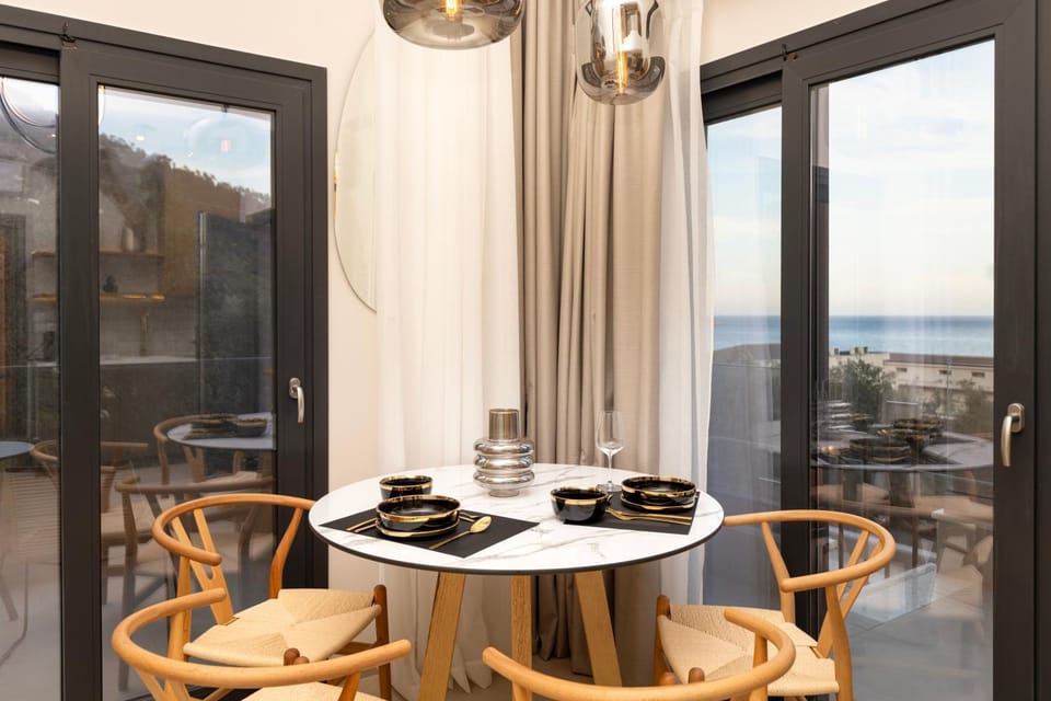 Dining area, Sea view