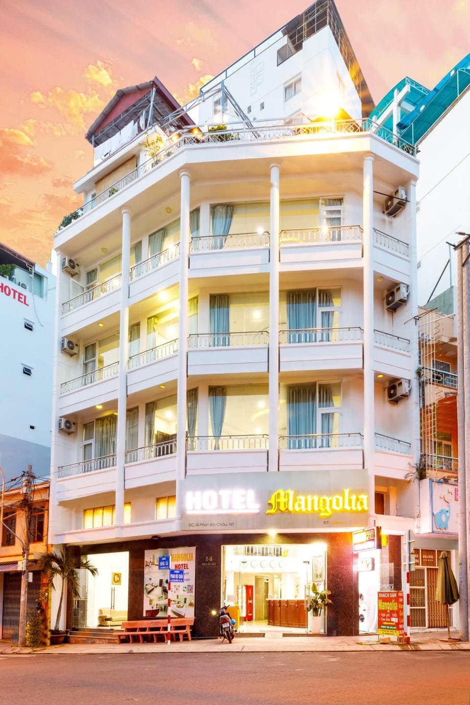 Property building, Neighbourhood, Street view