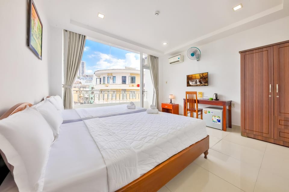 Bed, TV and multimedia, Photo of the whole room, Bedroom, wardrobe
