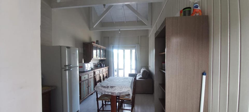 Kitchen or kitchenette, Living room, Seating area