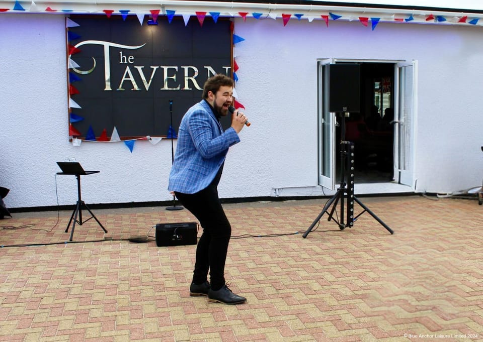 Property building, Lounge or bar