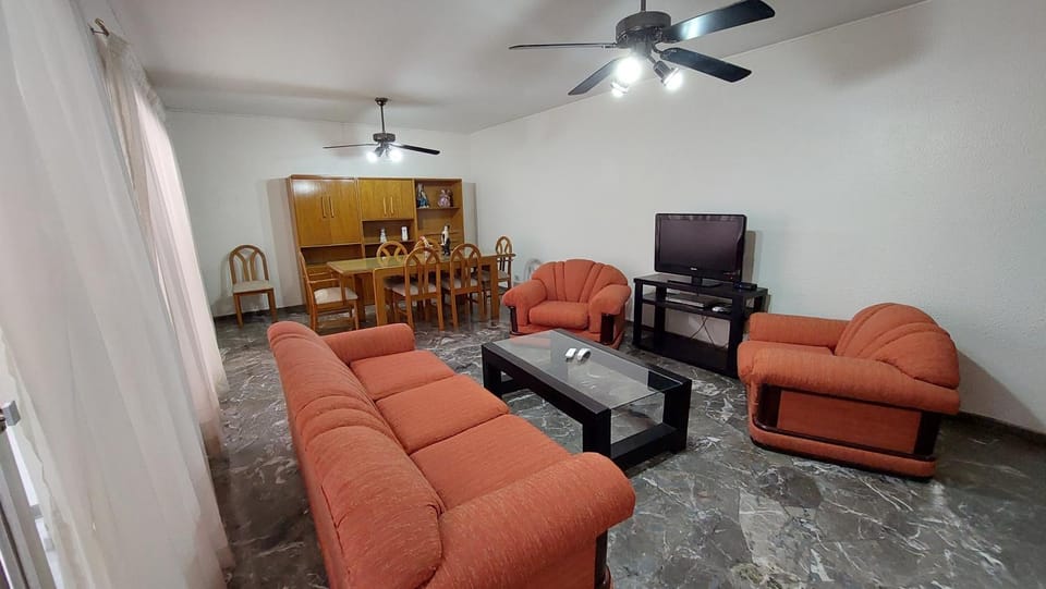 TV and multimedia, Seating area