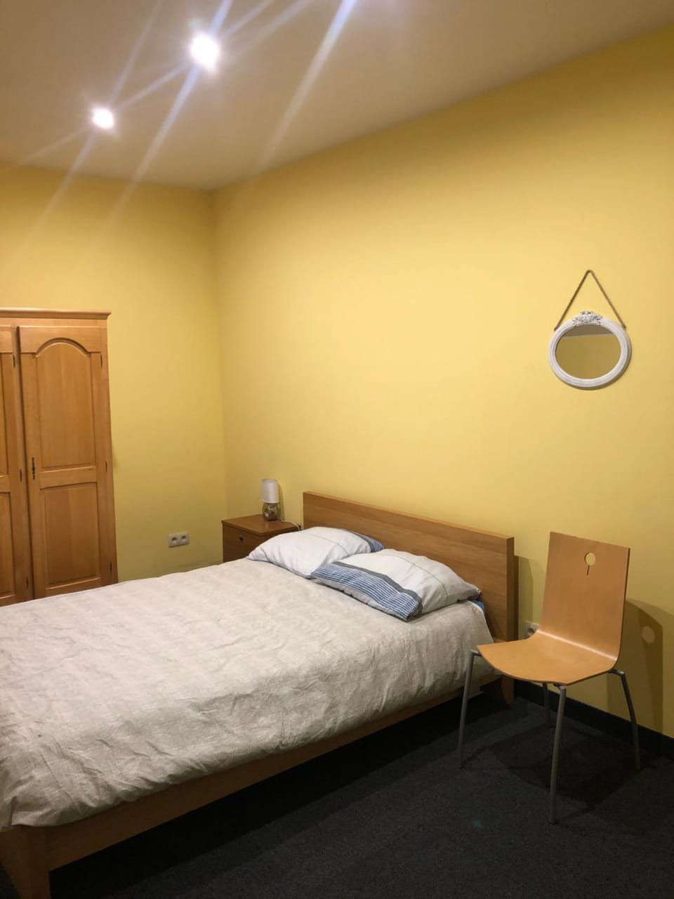 Chambre meublée ferme D’Herlaimont Country House in Wallonia, Belgium