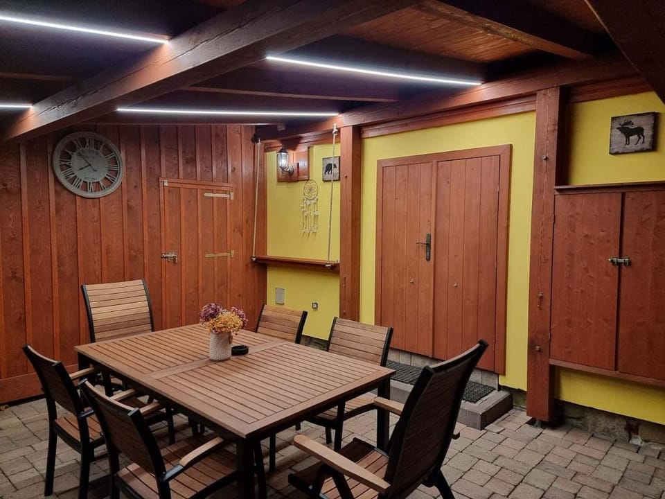 Facade/entrance, Seating area