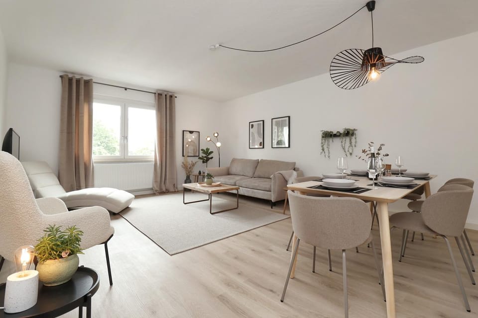 TV and multimedia, Living room, Dining area