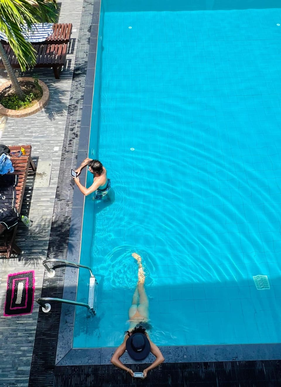People, Pool view, Swimming pool, Swimming pool, group of guests, sunbed
