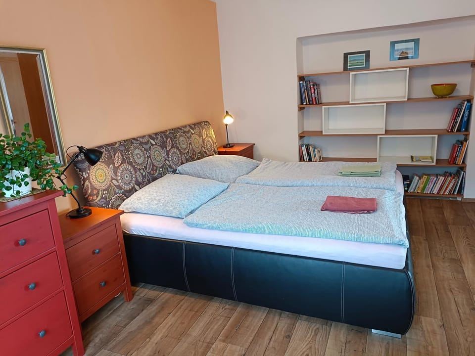 Ubytování v soukromí - Apartmán za lesem Vacation rental in Czechia