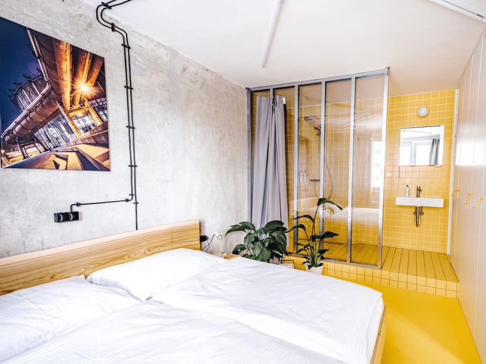 Shower, Bathroom, Bedroom