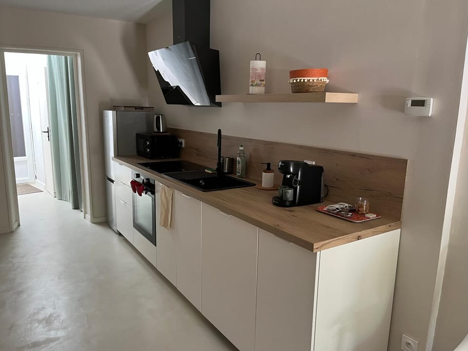 Maison Mirabeau House in Arles