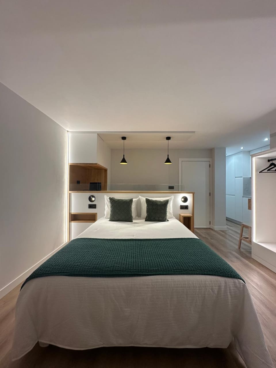 Bed, Photo of the whole room, Bedroom, wardrobe