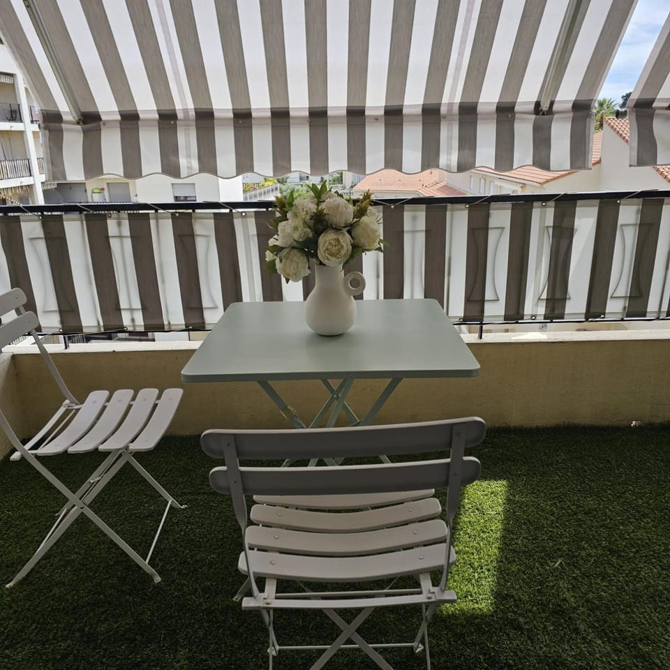 Studio Cannes le Val D'or Chez Lisa Apartment in Cannes
