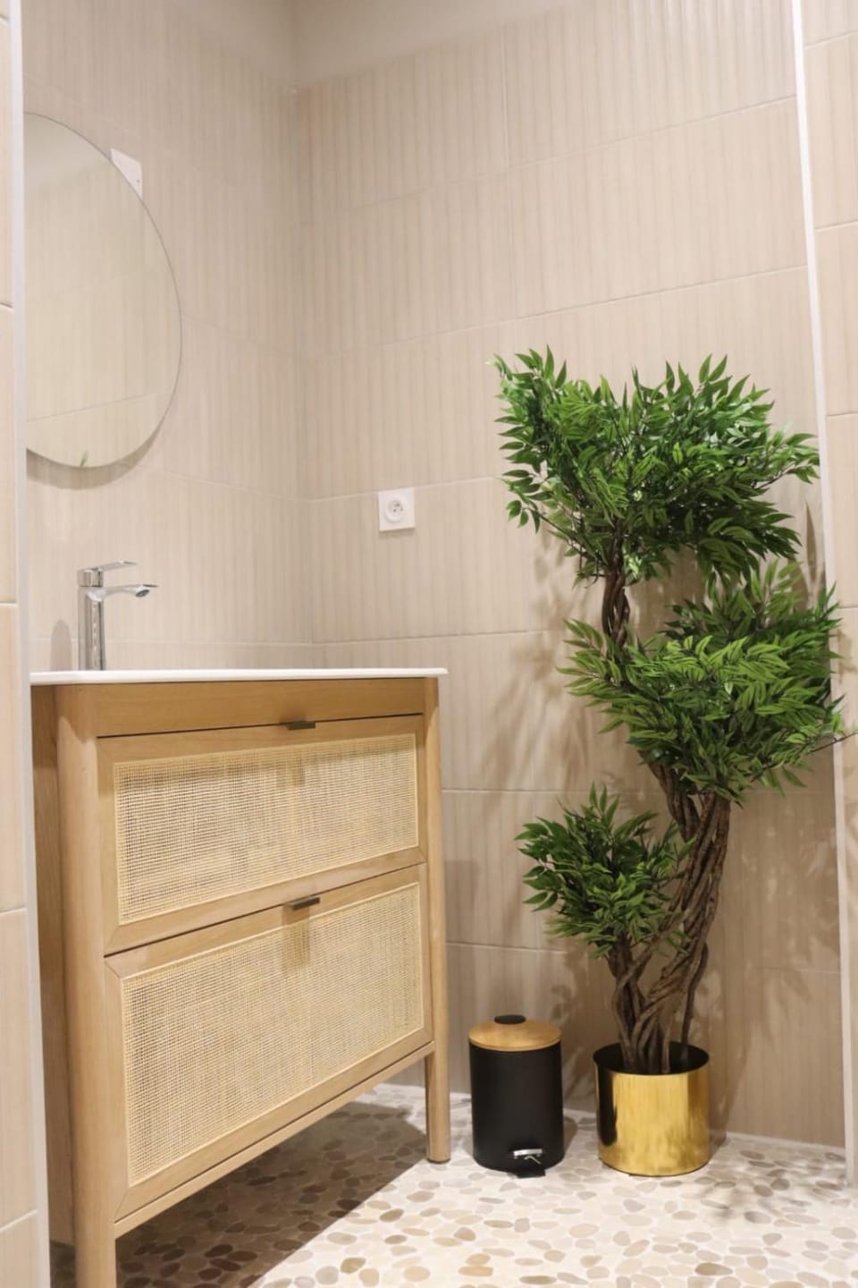Loveroom Japon avec balnéothérapie Apartment in Toulon