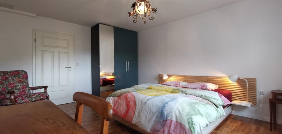 Bed, Photo of the whole room, Bedroom, wardrobe