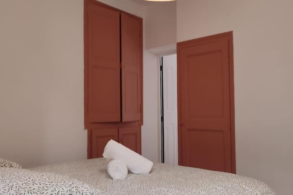 Appartement en Plein Centre au Pied des Musées Apartment in Grasse