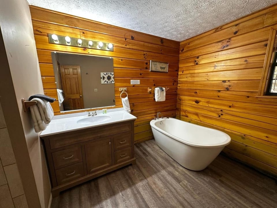Bathroom, Bath