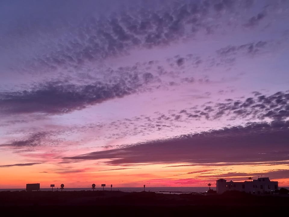 La Concha sunset Apartment in El Cotillo