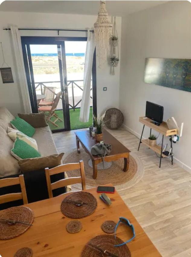 La Concha sunset Apartment in El Cotillo